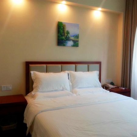 เจไอ โฮเทล เซี่ยงไฮ้ เดอะบันด์ ถนนจิ่วเจียง Hotel ภายนอก รูปภาพ